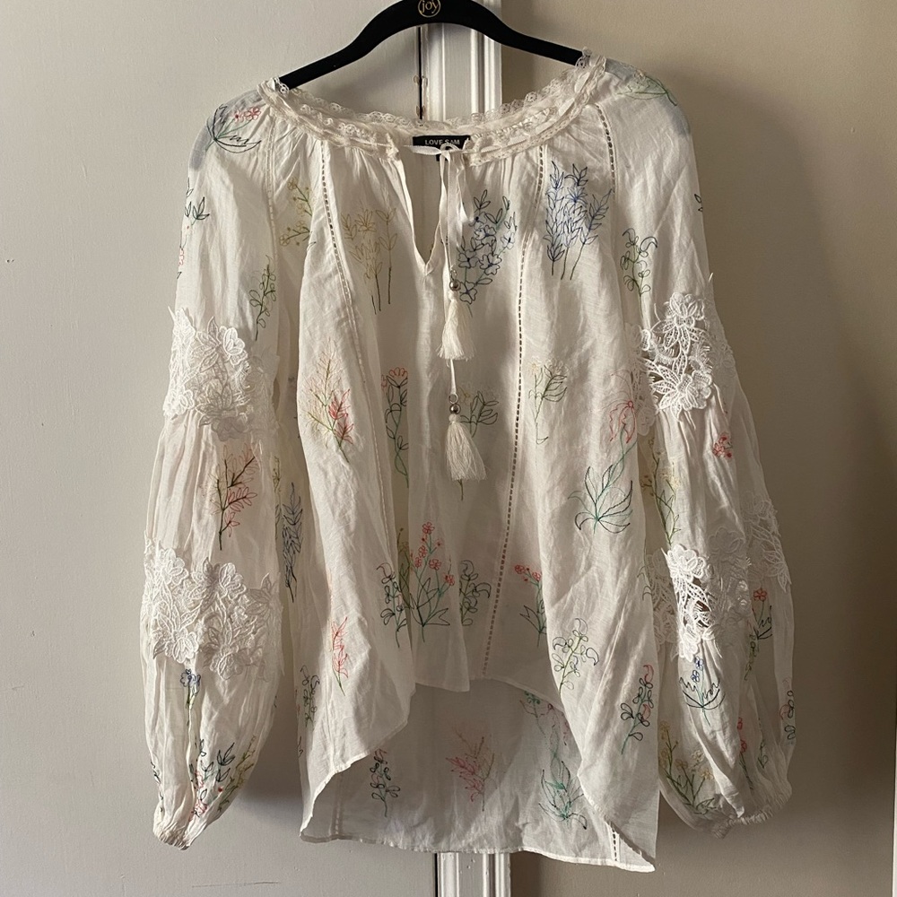 Love Sam White Floral Embroidered Peasant Top